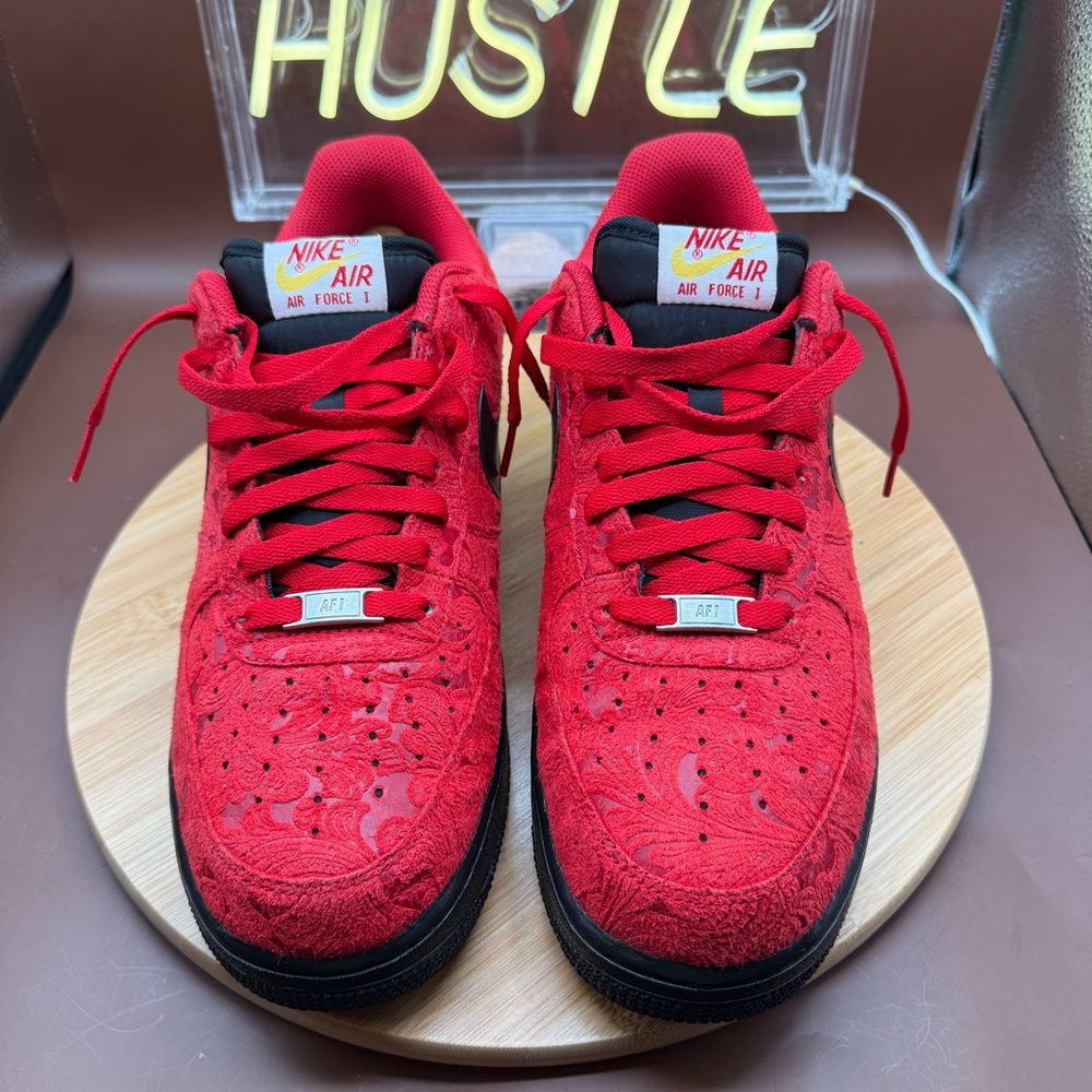 Nike Air Force 1 Low “ Red Paisley” Men’s Sz 11 - Picture 3 of 10